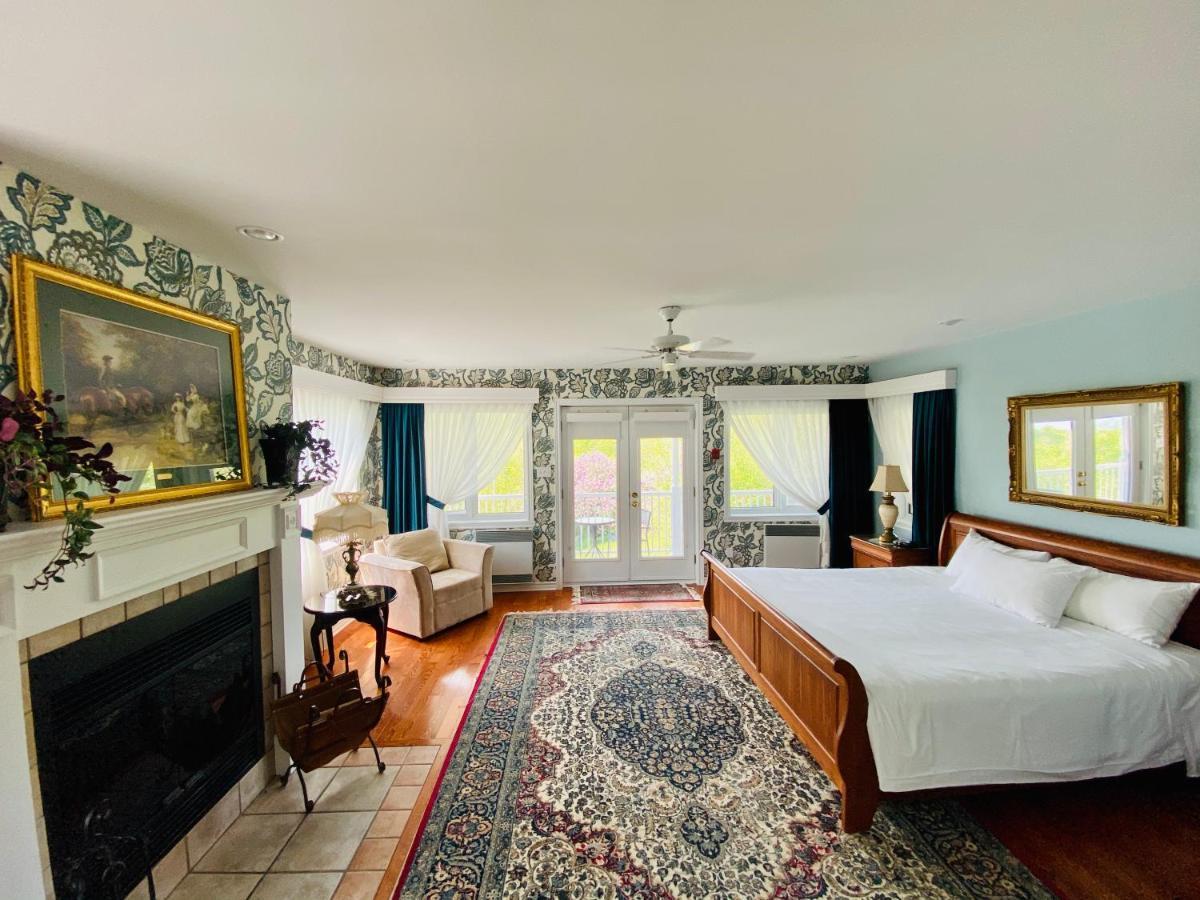 Auberge Le Tricorne North Hatley Buitenkant foto