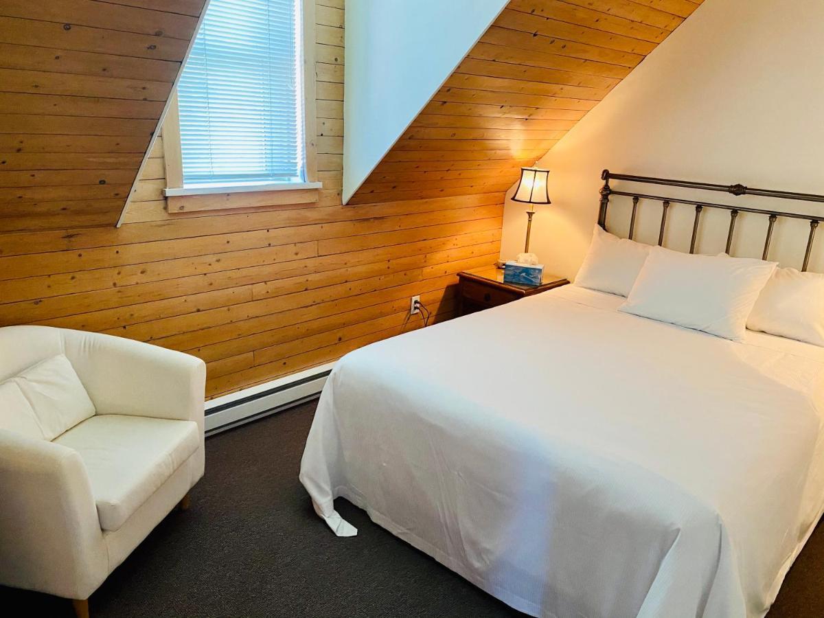 Auberge Le Tricorne North Hatley Buitenkant foto