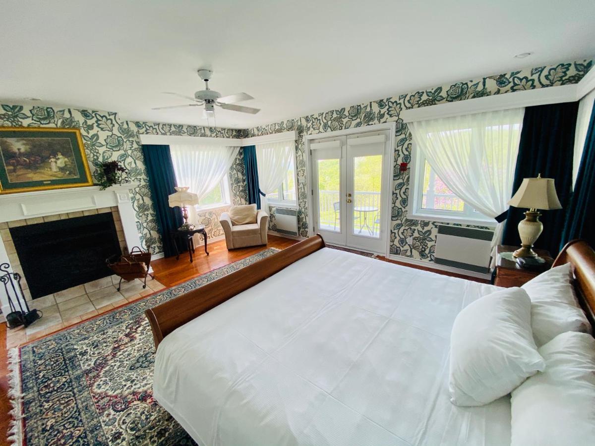 Auberge Le Tricorne North Hatley Buitenkant foto